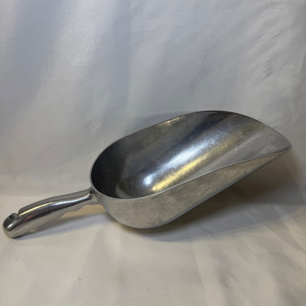 Vintage Cast Aluminum Ice Scoop Large Metal Utility Grain Flour Candy 12‎ Inch